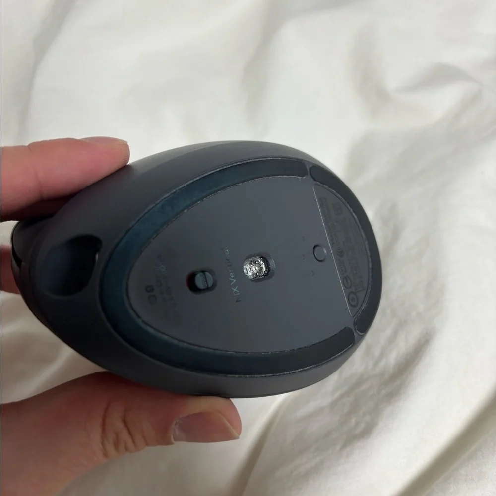 Logitech mx vertical ergonomic mouse